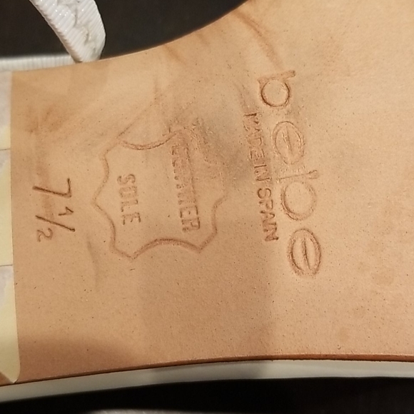 Bebe, womans size 7.5m white heel - Picture 8 of 16